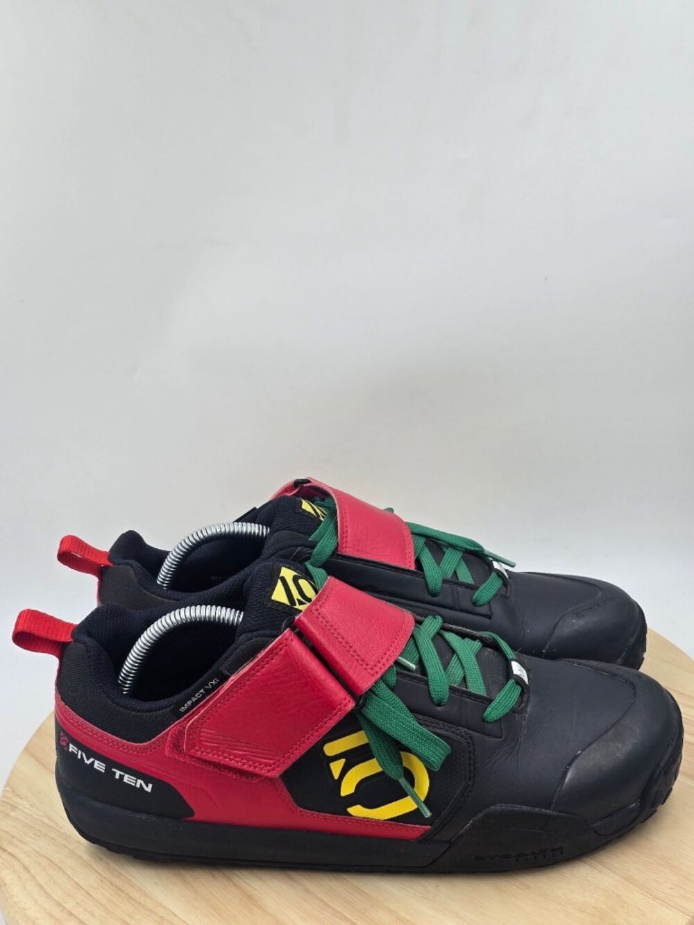 Five Ten Impact VXI Clipless Rasta mountain bike shoes Mens sz 10.5
